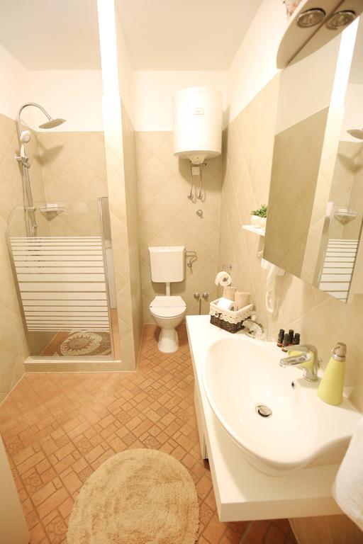 Allegro Exclusive Suites Old Town Center Zadar Buitenkant foto