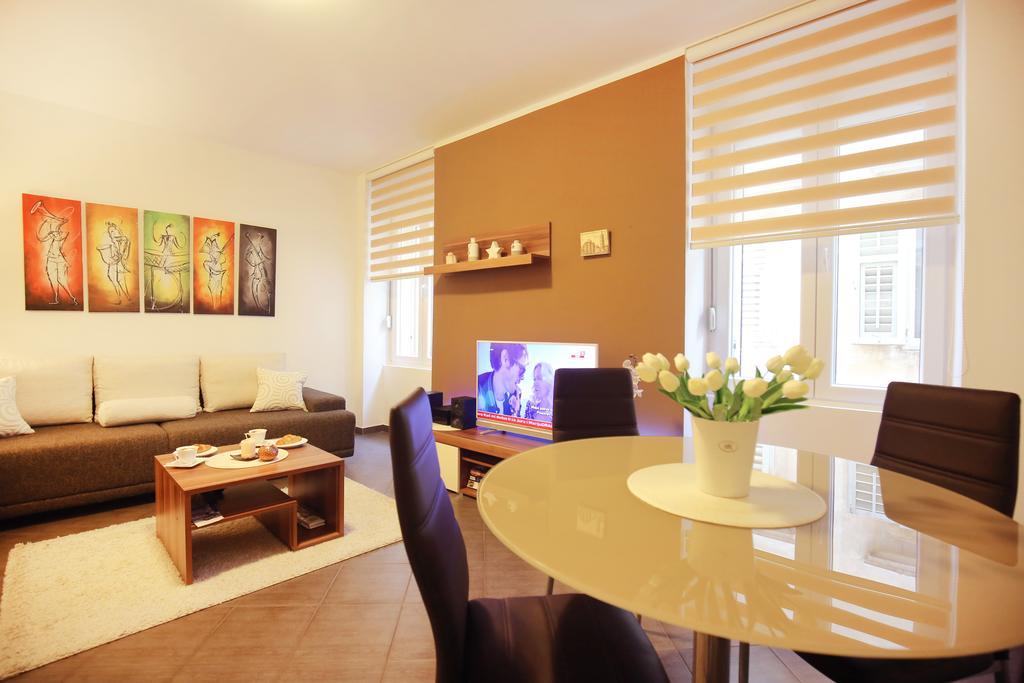 Allegro Exclusive Suites Old Town Center Zadar Buitenkant foto