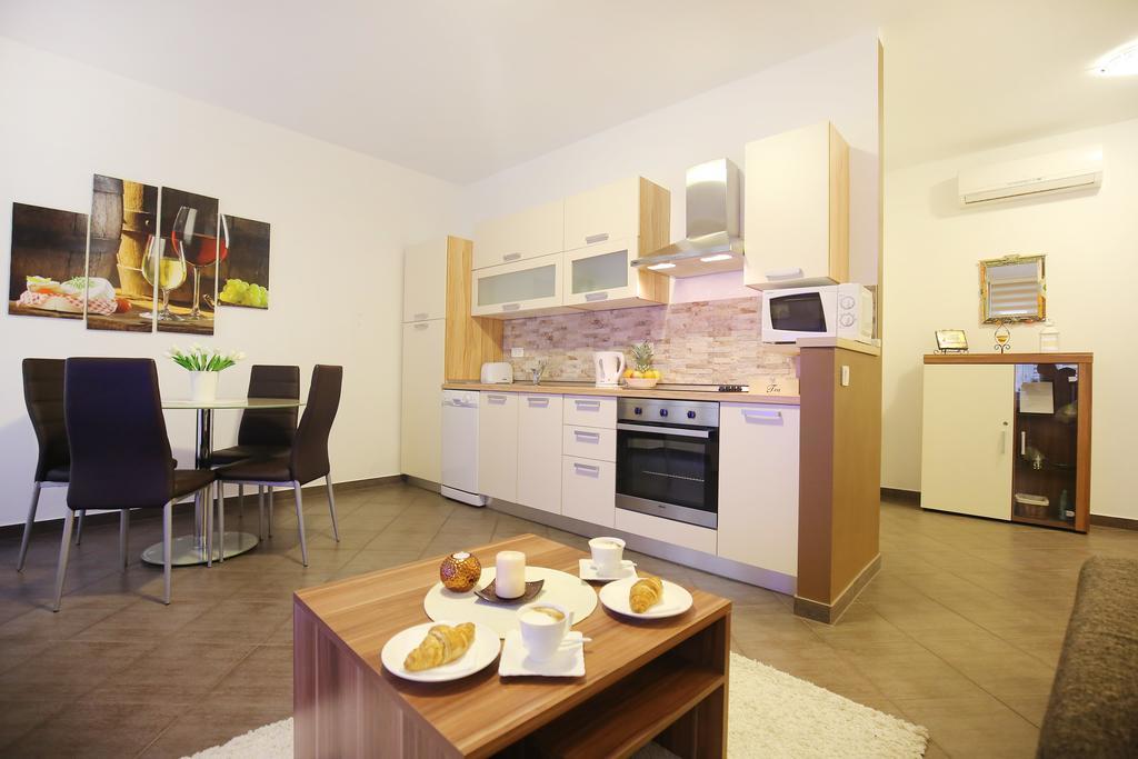 Allegro Exclusive Suites Old Town Center Zadar Buitenkant foto