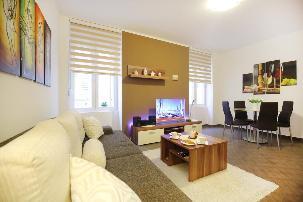 Allegro Exclusive Suites Old Town Center Zadar Buitenkant foto