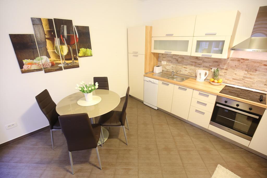 Allegro Exclusive Suites Old Town Center Zadar Buitenkant foto
